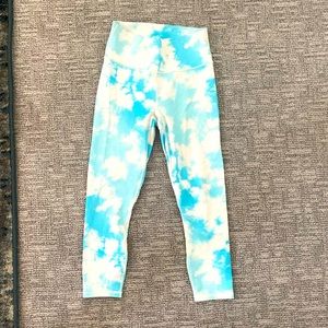 Fabletics blue and white leggings